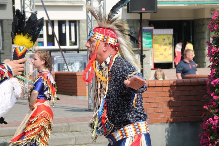 Pokaz tańca indiańskiego w wykonaniu Catawby